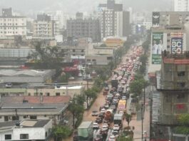 QUANDO BRASÍLIA PARA, SANTA CATARINA ABRE CAMINHO