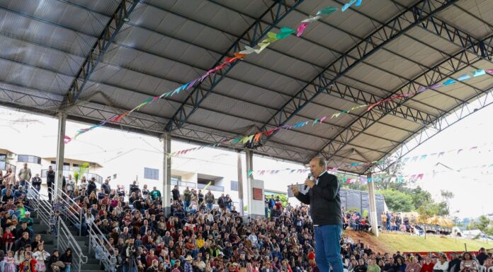 EM QUILOMBO, GOVERNADOR AUTORIZA R$ 20 MILHÕES EM RECURSOS DO GOVERNO DO ESTADO PARA OBRAS DE INFRAESTRUTURA, HABITAÇÃO E PROTEÇÃO E DEFESA CIVIL