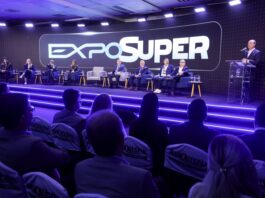 EXPOSUPER 2026 REÚNE 25 MIL PROFISSIONAIS E REFORÇA PROTAGONISMO DO VAREJO CATARINENSE EM BALNEÁRIO CAMBORIÚ