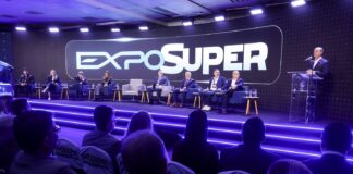 EXPOSUPER 2026 REÚNE 25 MIL PROFISSIONAIS E REFORÇA PROTAGONISMO DO VAREJO CATARINENSE EM BALNEÁRIO CAMBORIÚ