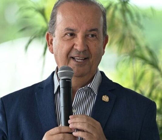 PESQUISA FUTURA/APEX APONTA AMPLA VANTAGEM DE JORGINHO MELLO E INDICA REELEIÇÃO NO PRIMEIRO TURNO EM SANTA CATARINA