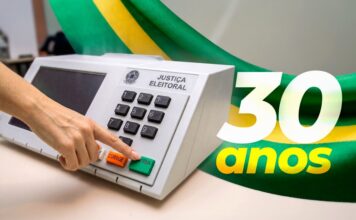 DAS INTERMINÁVEIS HORAS DE APURAÇÃO AO BIP DA CONFIRMAÇÃO: A REVOLUÇÃO DA URNA ELETRÔNICA COMPLETA 30 ANOS