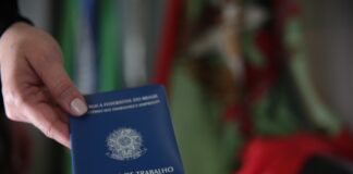MERCADO DE TRABALHO SEGUE AQUECIDO EM TODAS AS REGIÕES DE SANTA CATARINA