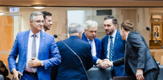 DEPUTADOS COBRAM EXECUÇÃO DE EMENDAS PELAS PREFEITURAS, DEFENDEM PROJETOS E DESTACAM TEMAS ECONÔMICOS E SOCIAIS NA ALESC