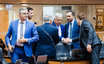 DEPUTADOS COBRAM EXECUÇÃO DE EMENDAS PELAS PREFEITURAS, DEFENDEM PROJETOS E DESTACAM TEMAS ECONÔMICOS E SOCIAIS NA ALESC