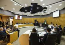 TCE APROVA POR UNANIMIDADE AS CONTAS DO GOVERNO DE SANTA CATARINA E DESTACA EQUILÍBRIO FISCAL E INVESTIMENTOS RECORDES