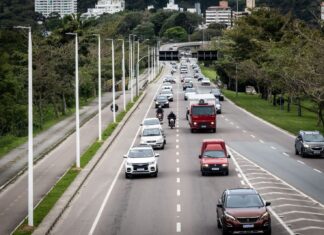 FLORIANÓPOLIS DÁ PASSO RUMO AO FUTURO E APROVA PRIMEIROS PONTOS PÚBLICOS PARA RECARGA DE VEÍCULOS ELÉTRICOS