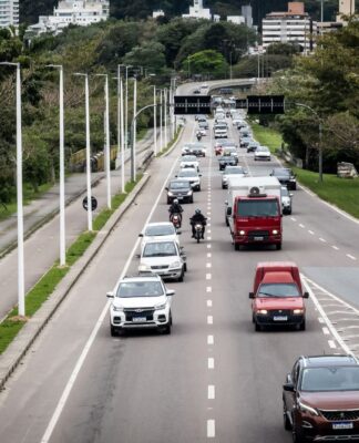 FLORIANÓPOLIS DÁ PASSO RUMO AO FUTURO E APROVA PRIMEIROS PONTOS PÚBLICOS PARA RECARGA DE VEÍCULOS ELÉTRICOS