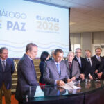 SANTA CATARINA UNE INSTITUIÇÕES EM DEFESA DA DEMOCRACIA E LANÇA PACTO PELA PAZ NAS ELEIÇÕES DE 2026