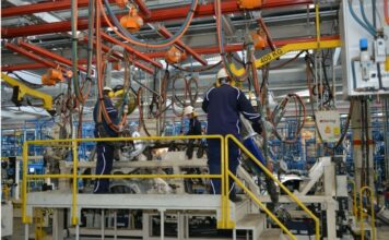 SANTA CATARINA DOBRA RITMO DE GERAÇÃO DE EMPREGOS NA INDÚSTRIA E IMPULSIONA ECONOMIA COM MAIS DE 61 MIL NOVAS VAGAS EM 2026