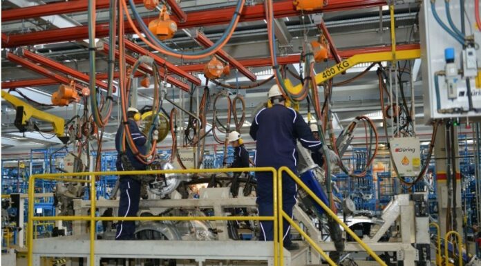 SANTA CATARINA DOBRA RITMO DE GERAÇÃO DE EMPREGOS NA INDÚSTRIA E IMPULSIONA ECONOMIA COM MAIS DE 61 MIL NOVAS VAGAS EM 2026