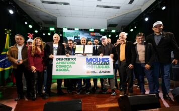 JORGINHO MELLO AUTORIZA R$ 10 MILHÕES PARA OBRA HISTÓRICA NO RIO TIJUCAS E OUTROS INVESTIMENTOS EM INFRAESTRUTURA VIÁRIA E MOBILIDADE