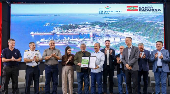 GOVERNADOR ANUNCIA NOVOS INVESTIMENTOS EM INFRAESTRUTURA PARA O PORTO DE SÃO FRANCISCO DO SUL