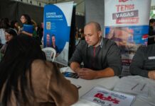 FEIRÃO DO EMPREGO BATE RECORDE EM FLORIANÓPOLIS E GARANTE 773 CONTRATAÇÕES EM UM ÚNICO DIA
