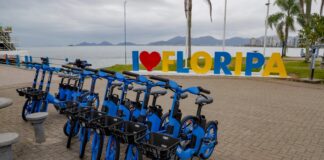 BICICLETAS COMPARTILHADAS GANHAM FORÇA EM FLORIANÓPOLIS E CONSOLIDAM NOVA CULTURA DE MOBILIDADE URBANA