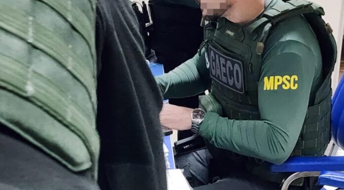 GAECO DEFLAGRA TRÊS OPERAÇÕES EM SC CONTRA CRIME ORGANIZADO E USO INDEVIDO DE CARGOS PÚBLICOS