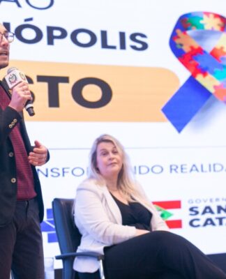 SEMINÁRIO DA ALESC REFORÇA INTEGRAÇÃO DA REDE DE CUIDADOS PARA PESSOAS COM DEFICIÊNCIA INTELECTUAL E TEA