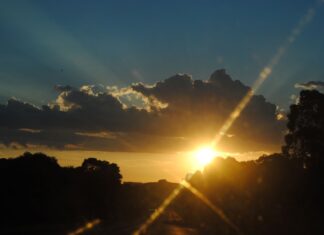 SOL E CALOR VOLTAM A SANTA CATARINA, MAS TEMPO DEVE MUDAR AO LONGO DA SEMANA