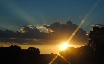 SOL E CALOR VOLTAM A SANTA CATARINA, MAS TEMPO DEVE MUDAR AO LONGO DA SEMANA