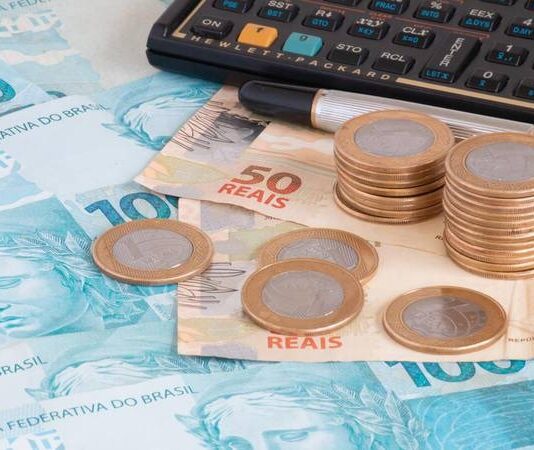 SENADO DEBATE FIM DA CONTRIBUIÇÃO PREVIDENCIÁRIA DE APOSENTADOS E PENSIONISTAS