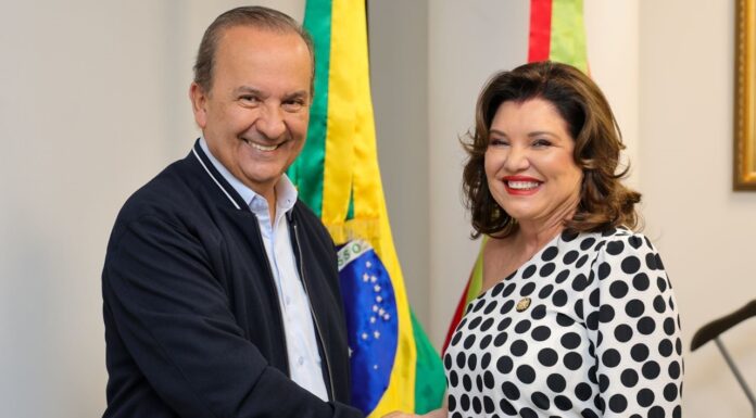 ALESC AUTORIZA LICENÇA DE JORGINHO MELLO E MARILISA BOEHM ASSUMIRÁ O GOVERNO DE SC