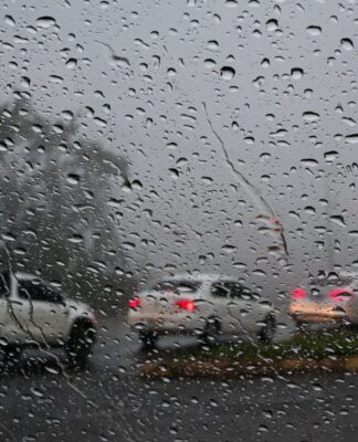 TEMPORAIS AVANÇAM POR SANTA CATARINA E CHUVA GANHA FORÇA ENTRE DOMINGO E SEGUNDA