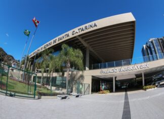 ALESC DESTINA R$ 20 MILHÕES PARA SOCORRER FAMÍLIAS ATINGIDAS PELO GRANIZO EM FLORIANÓPOLIS E BIGUAÇU